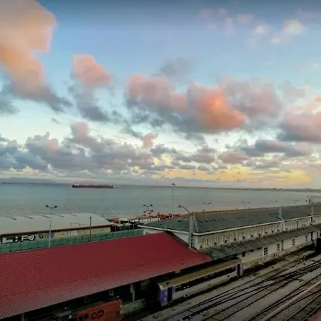 The Grandparents'house Ii * 리스본